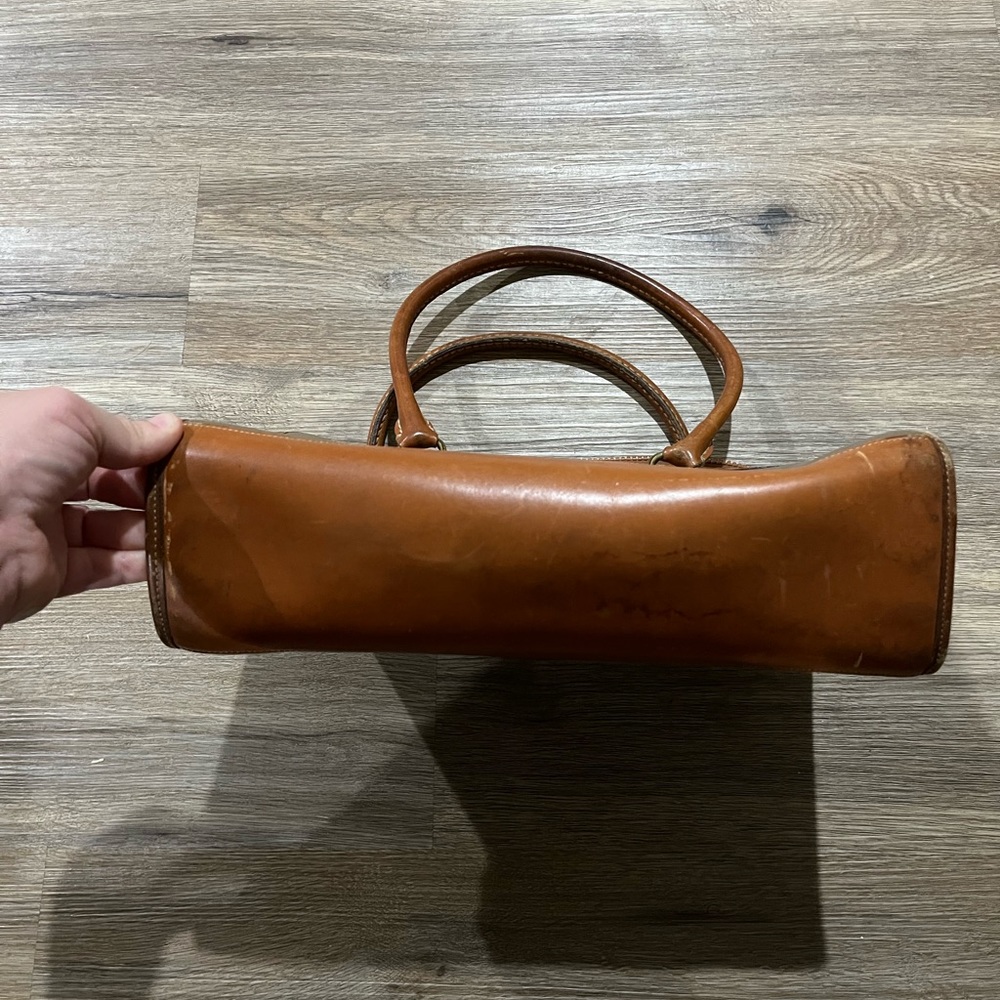 Vtg 90s Classic Logo Dooney And Bourke Two Tone Taupe Caramel Leather Purse - Picture 2 of 6